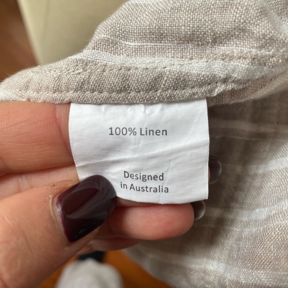 Linen jacket with unfinished edges - Picture 6 of 6